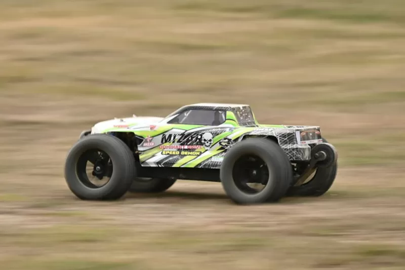 Camion RC elettrico fuoristrada 4WD in scala 10 2.4G senza spazzole ad alta velocità RTR # RH1072