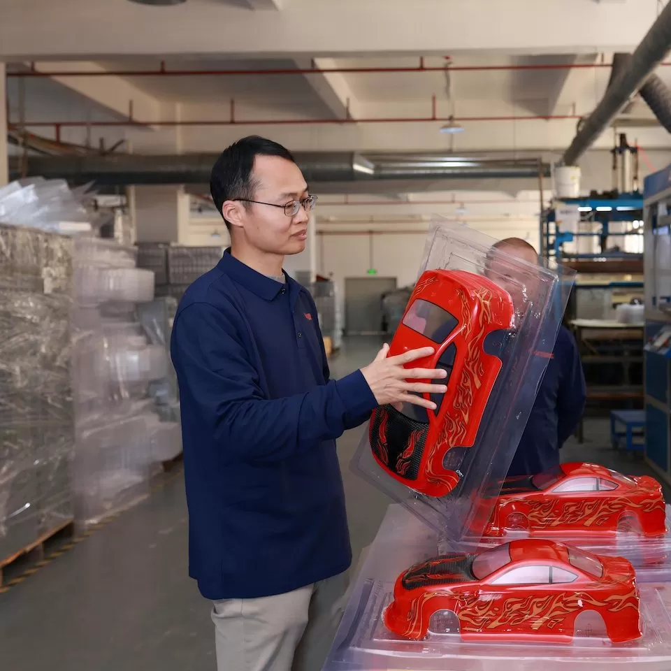 Guarda il nostro laboratorio di produzione