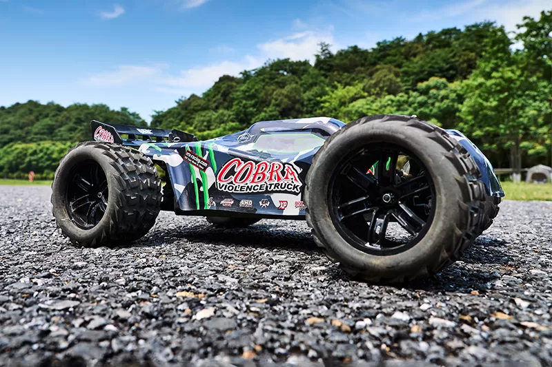 8 Scale 4WD fuoristrada elettrico RC Truggy 2.4G spazzolato ad alta velocità RTR # RH817