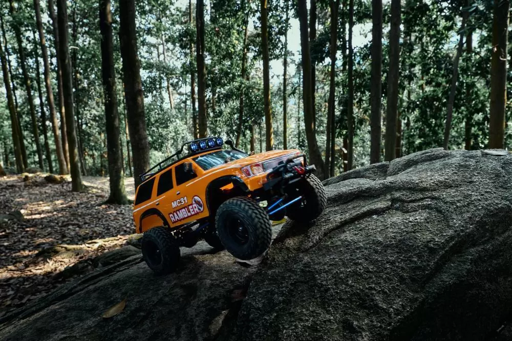 Vetrina di MC31 Rambler scala 1:10 4WD cingolato elettrico ad alta coppia RTR # RH1052