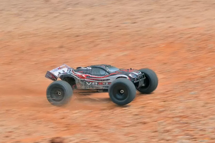 8 Scale 4WD fuoristrada elettrico RC Truggy 2.4G Brushless ad alta velocità RTR # RH811