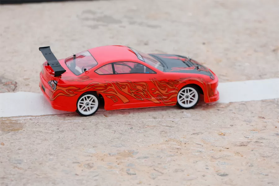 10 Scale 4WD On-road Electric RC Touring 2.4G spazzolato ad alta velocità RTR # RH1025